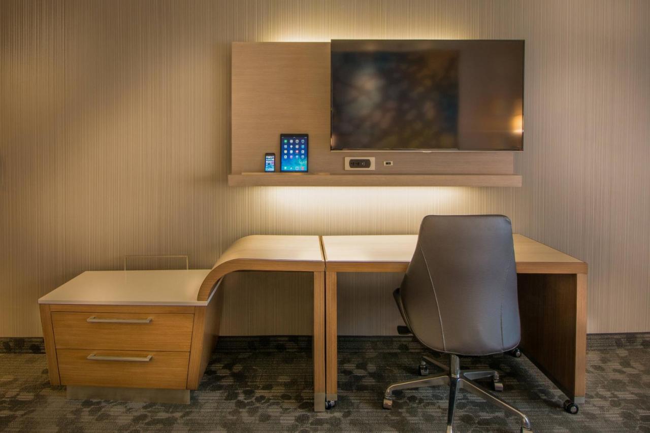 Courtyard By Marriott Winnipeg Airport Eksteriør bilde
