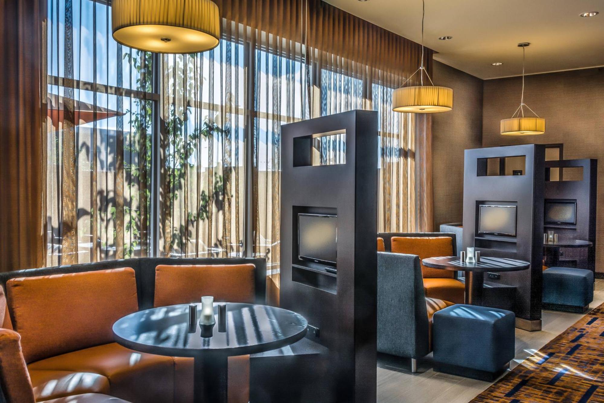 Courtyard By Marriott Winnipeg Airport Eksteriør bilde