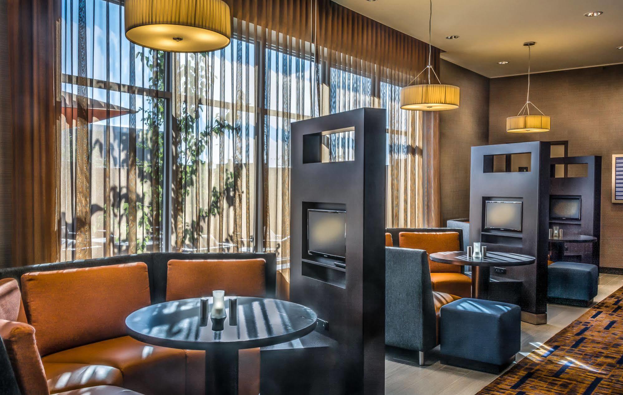 Courtyard By Marriott Winnipeg Airport Eksteriør bilde